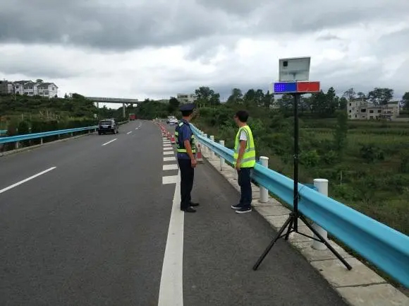 南京高速公路钢护栏